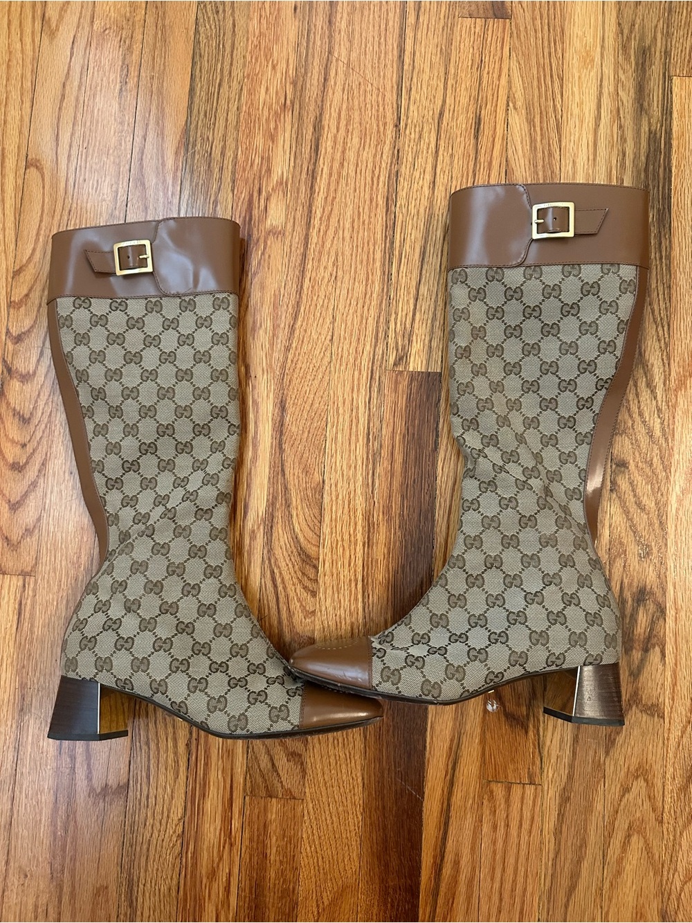 Gucci Brown leather riding boots - Picture 2 of 4